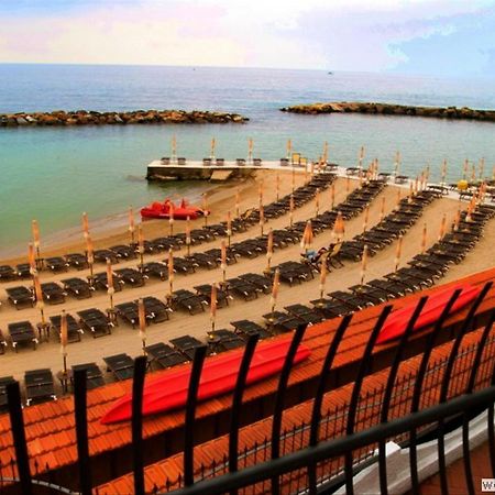 Villa Rita Sanremo Ruang foto